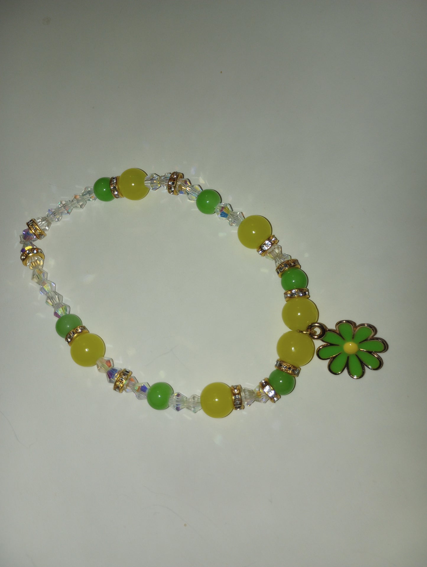 Green Flower Charm beaded bracelet